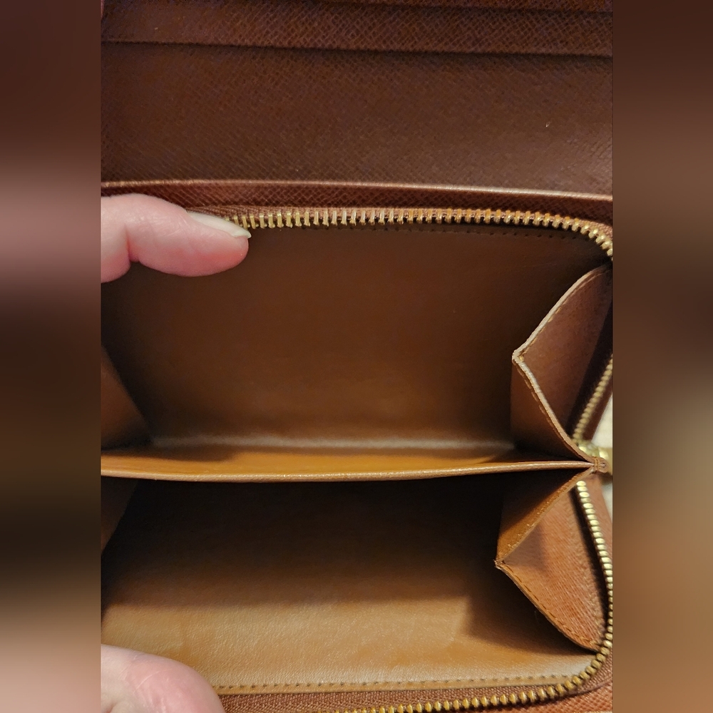 Louis Vuitton Classic Brown Monogram Wallet With Dust Bag - Picture 3 of 8